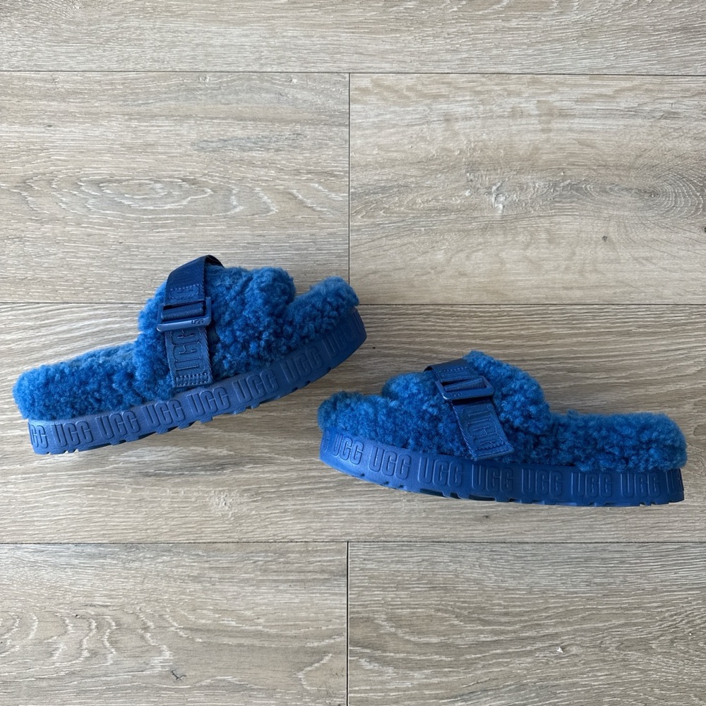 UGG Classic Blue Fluffita Sheepskin Slippers Platform Slides Sandals Sz 8 Womens